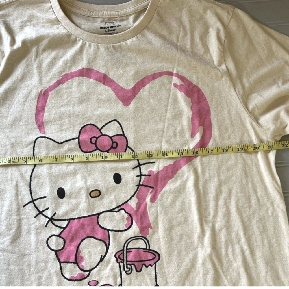 Sanrio Hello Kitty Short Sleeve Crewneck T Shirt Large Beige NWT Unisex Novelty - Picture 7 of 8